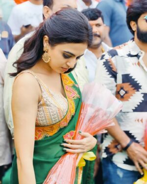 Roshni Sahota Instagram - Kanchipuram Murugan silk saree mall opening ceremony 🥰

Click: @hindustankalakendra_hkk 
#hyderabad #mall #opening #ceremony #celebrity #guest #roshnisahota #actress #telugu #cinema #event #saree #southindian #look