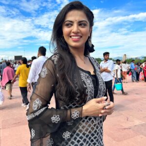 Roshni Sahota Instagram - Haridwar (Har ka Dwar)

#haridwar #moksh #shoot #black #girl #photography #ganga #photo #gangaaarti #river #ghat
