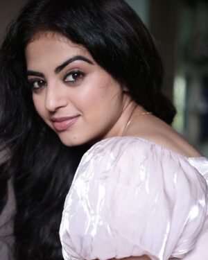 Roshni Sahota Instagram - Challeya 

#pictureperfect #innocence #beauty