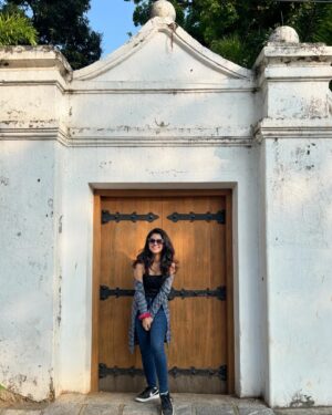 Roshni Singh Instagram - Chubbu’s frame 🖼️ 

.
#frames #fortkochi #photography #muse
