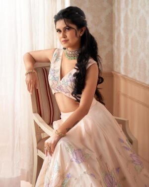 Roshni Singh Instagram - Embrace your elegance and let it shine ✨ 

Photography @subhashmaheswar 
MUA @soumyashyam_makeupartist 
Garment @briella.in 
Production @lotmore.in 
Special Thanks team @niramstudioskerala 

.

#lotmore #beautifuldress #bridedress #bridalmakeup #fashionmodel #faceoftheday #beauty
#editorialphotography #fashion