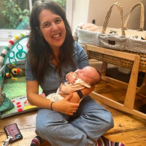 Rosie Jones Instagram - Uncle Rosie meets baby Lily 💕