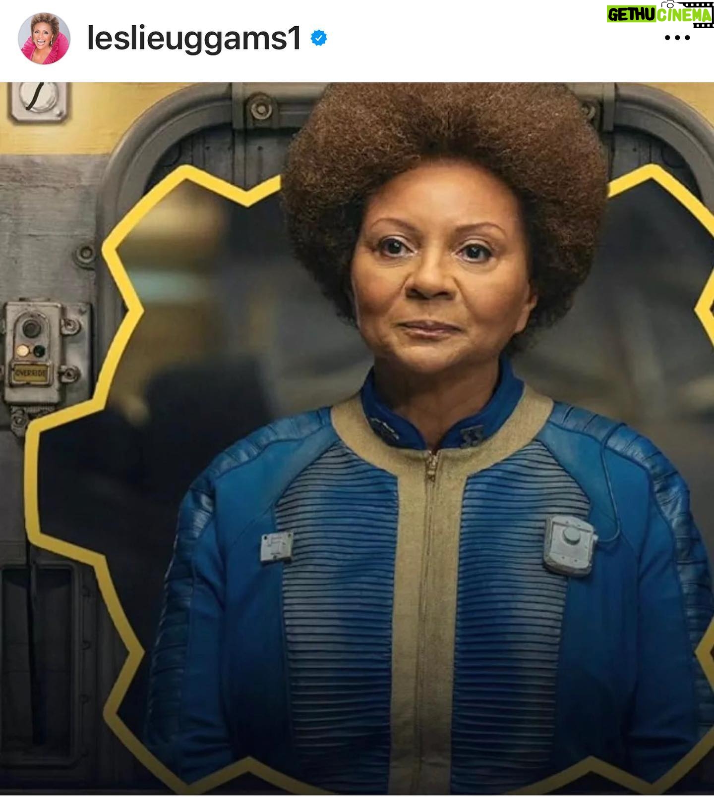 Rosie O'Donnell Instagram - bumped into the lovely @leslieuggams1 on 57th street looking beautiful- watch her on @fallout - a great series #nyc ❤️❤️❤️