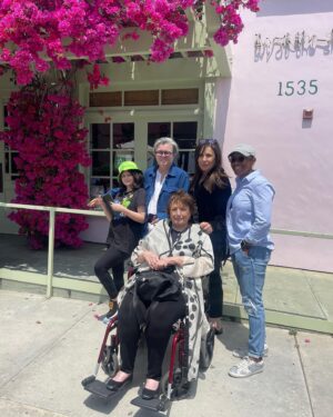 Rosie O'Donnell Instagram - mothers day brunch - clay me robin yonnie and the queen linda richman ❤️❤️❤️🐕‍🦺