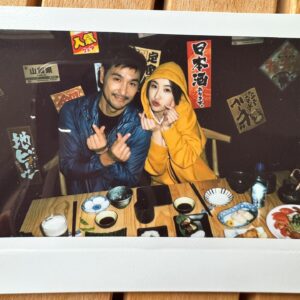 Rosina Lin Instagram - 周末Wing森派糖啦，多謝大家支持#逆天奇案2 ，你們要的拍立得來咯～明晚Wing去探監森Sir，相信喜歡磕🍬的你們會喜歡的😝⋯ #wing森CP 明晚8:30 約定你！ @rucochan
