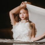 Rosita Kwok Instagram - 見塵埃 見星辰 Photography | @raymond.a7c Makeup | @renee_316 Hair | @reallllll Gown | @elysianbridal @raraavis_group Accessories | @artemadridofficial Venue | @bulaland_wedding