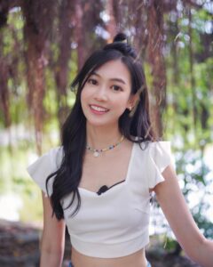 Rosita Kwok Instagram - 從來沒有想過會見到跟自己同名同姓的人 今晚見 圖2的是 郭柏妍推介給我喝的 很好喝 謝 寶🥰