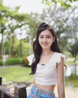 Rosita Kwok Instagram - 從來沒有想過會見到跟自己同名同姓的人 今晚見 

圖2的是 郭柏妍推介給我喝的 很好喝 謝 寶🥰
