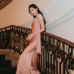 Rosita Kwok Instagram - Think good throughts and good will find you🤎 International Women's Day🩷 Hair @reallllll Makeup @renee_316 Rings & Earrings @apmmonaco @apmgirls_hk @apmgirls Gown @macheriebridalhk 📸 @raymond.a7c