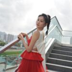 Rosita Kwok Instagram – Red & ribbon 🎀❤️
Gown @dorianho @dorianho_official