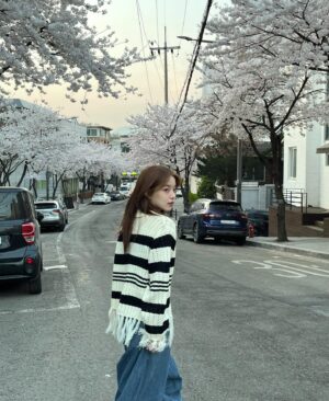 Rothy Instagram - 얘도 올릴래🌸
뿌염각.