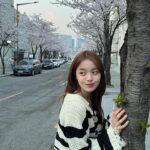 Rothy Instagram - 얘도 올릴래🌸 뿌염각.
