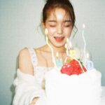 Rothy Instagram - 🎂 축하해 주신 모든 분들께 감사합니다 무뎌질법한 생일날이 매년마다 선물같고 이번에도 최고로 행복한 스물다섯의 하루였습니다 사랑합니다💙