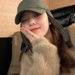 Rothy Instagram - 난 또 작업실 . 불태워부려 🔥