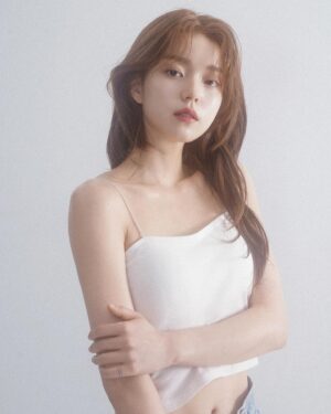 Rothy Instagram - New Profile✨ 

Photo by @yonilightz 
Hair & Make up by @bora.kinn