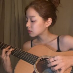 Rothy Instagram - 훌찌럭쑈 #heartbreakanniversary