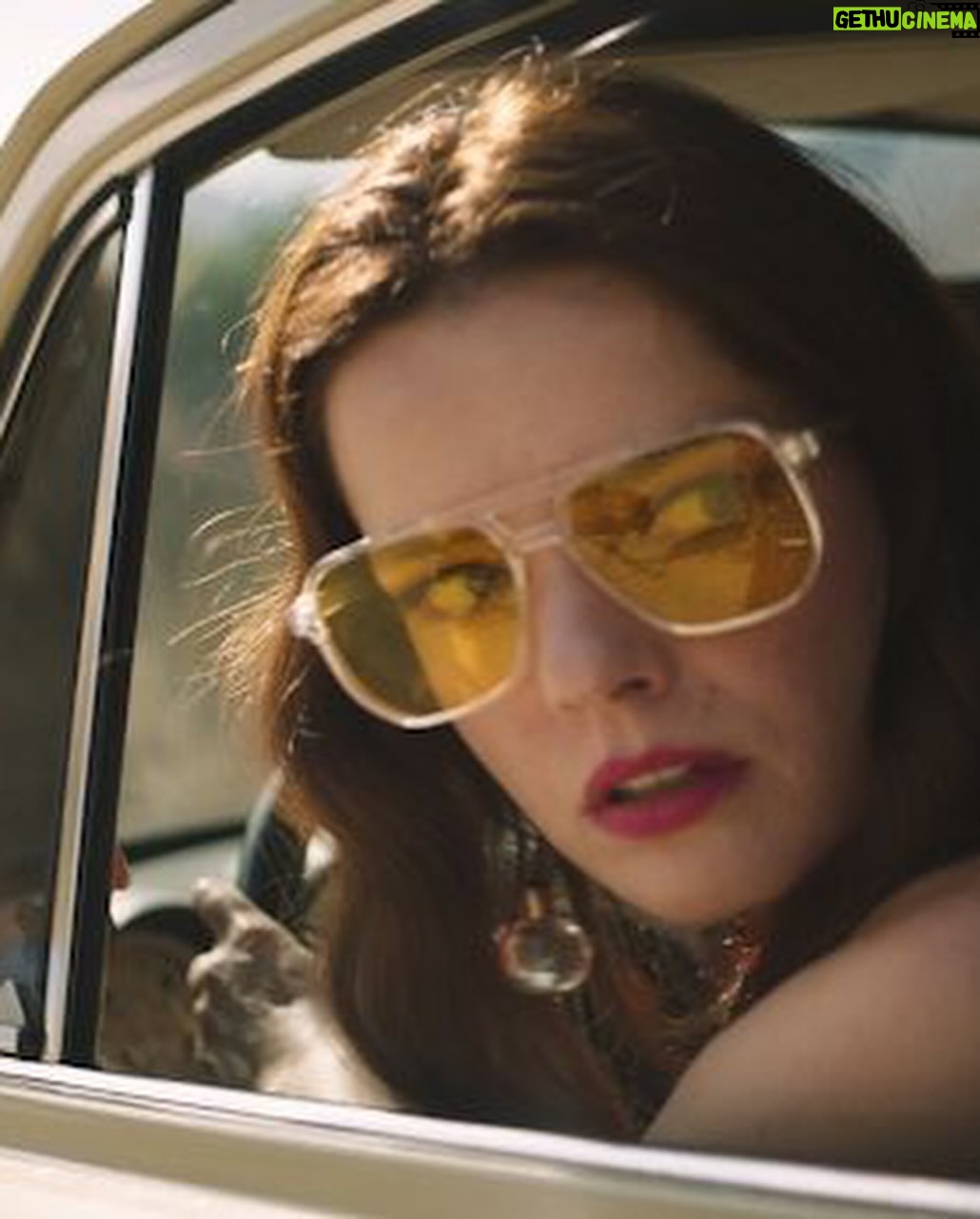 Roxane Mesquida - 2.6K Likes - “Toutes les femmes le font” de @marinazlk avec @mathieudemy @roxane_mesquida produit par @philippegompel sortie très bientôt…. Hâte que vous découvriez ce film que nous avons tourné dans le désert de Los Angeles en plein ouragan 😋 ps. I love you @marinazlk musique: @maudgeffray 🥰