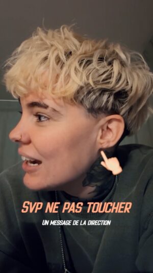 Roxane Bruneau Instagram - ❌👂🏼Dont touch the LOBE👂🏼 ❌

Dis-moi en commentaire comment tu aurais réagi 😳
