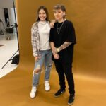 Roxane Bruneau Instagram – Ma best friend a 15 ans aujourd’hui 🥳

Je suis reconnaissante pour toutes nos conversations, nos aventures et nos fou rire 🖤 tu ma accepté dans ta vie avec tellement de bonté et de générosité, j’aurais pas pu demander mieux comme belle fille 💫

Je t’aime mon grand coeur ♥️