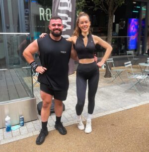 Roxanne McKee Instagram - Come for a catch up coffee? My fiend @grimsey_pt said…
An hour later, dehydrated, and drenched in sweat I realised that coffee meant weights plus cardio and men who can grate cheese on their abs… 
It was definitely a hiit! 
I’m not cheating on you @metabolicldn just flirting a little with @rowbotslondon 
And it was amazing! 😘
#moveyourbody 
#loveyourbody