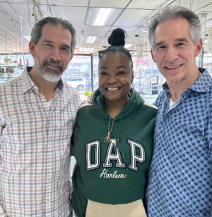 Roxanne Shanté Instagram - My favorite Jewelers @boristwins_jewelry y’all know I only do One of a kind but my jewelers are a double. 🤣🤣 #plzbelieveit