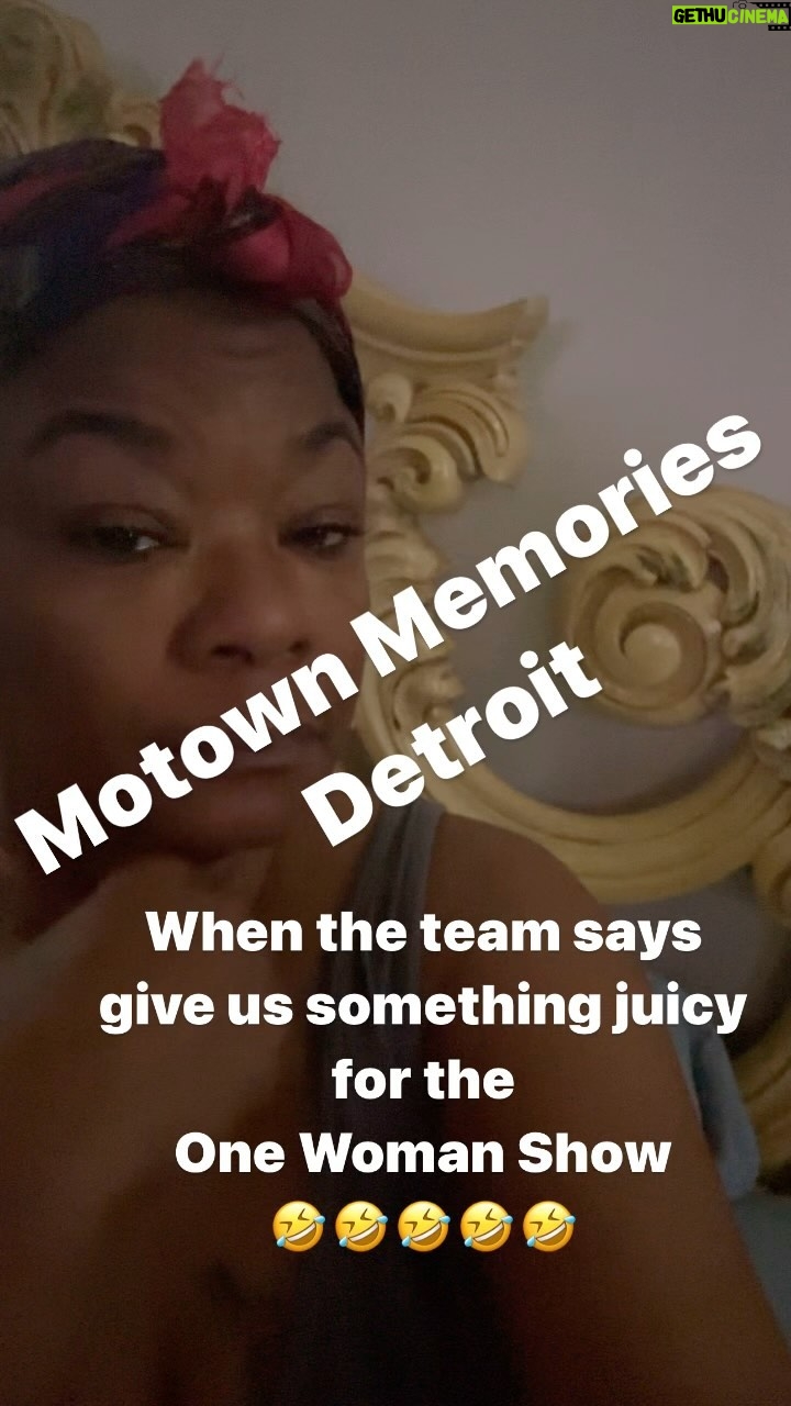 Roxanne Shanté Instagram - Start your week off with laughter 😂 you’ll thank me later. #plzbelieveit