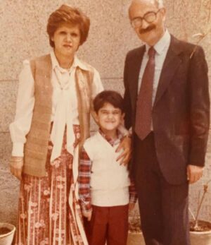Roya Teymourian Instagram - جانا
بعد تو معنای زندگی  عوض شد.  همه جا هر لحظه با مایی🤍
#نیما_طباطبایی
