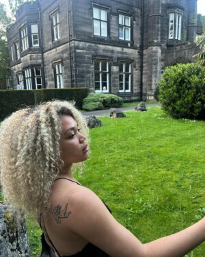 Ruby Barker Instagram - I’m gonna miss this place 🏰 moving out on Saturday 😢