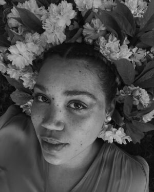 Ruby Barker Instagram - Polar opposites and always beautiful 💜 #bipolar #seasonaldepression @mindcharity @wellbeinginthearts #raisethestandard #mentalwellness #health