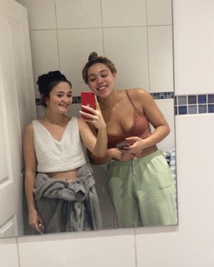 Ruby Barker Instagram - Little sister appreciation post @alana_c3b love you bro 💜☝🏾🙏🏽