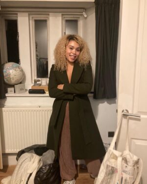 Ruby Barker Instagram - Little sister appreciation post @alana_c3b love you bro 💜☝🏾🙏🏽