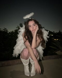 Ruby Jay Instagram - Halloweekend pt. 1 🪽✨ . . Shoutout to @keirapena for the pics and to @nancileesantos for giving me the pearls like a year ago (really came in clutch) 🥰♥️