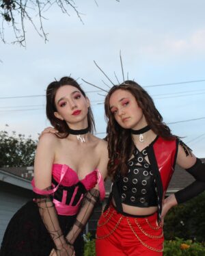 Ruby Jay Instagram - the only thing you wanna do is 💋❤️
.
.
So fun fact, my sister Pearl @freckledpearly (the one in red) actually MADE all of these costumes for her and her friends this year!!