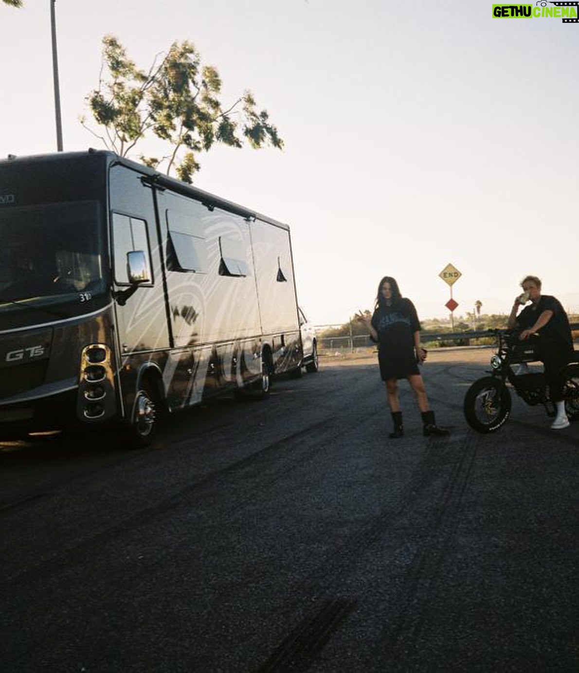 Ruby O. Fee Instagram - During the grueling and beautiful, 28-hour drive to Burning Man, we embarked on an unforgettable journey. From the days of my childhood, where I didn't just ride in buses but actually lived in one, to the exhilarating adventure of driving a colossal 40 feet long bus for the first time, this road trip with my bestie was nothing short of a journey of self-discovery. Finally, I had the chance to introduce her to the wonder that is Burning Man - a place I'd spoken of with such passion for years. Amidst the vast playa, we crossed paths with incredible souls, each encounter gifting us invaluable life lessons. It was after this incredible journey that an unexpected turn occurred. For the first time in Burning Man's history, we found ourselves stranded in the desert due to a rainstorm. šš
Our fuel and water supplies ran dry, and our colossal bus began to crumble. It was then, in our moment of Chaos, that we were humbled by the kindness of strangers who not only helped us mend our bus but also warmed our hearts with their generosity. After the journey, our trip wasn't just about mud and mayhem; it was a love-infused mud bath, a MUDMAN's dream. Until next time, Burning Man. š @naomiprophetess š¤š¤š¤