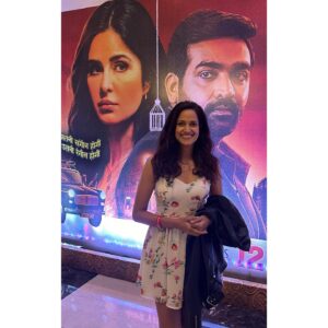 Rucha Inamdar Instagram - The joy of ‘good cinema’ 😃

Watched ‘Merry Christmas’ last night.. 

Another gem made by Sriram sir and team

All the performances, every department has done a superb job

Loved the treatment of this film.. 

Don’t miss it..

In cinemas from tomorrow #12jan24 

Special mention : Sanjay Routray @matchboxpix for taking up such different subjects/ making such different movies (lovedd ‘Three of us’ @avinasharundhaware )
Much needed 
More power to you 

PS : I was so busy enjoying every detail of the film that I completely forgot to take pictures..
This is all that I have on my phone 🙈☺️

#merrychristmas #sriramraghvan #vijaysethupathi #katrinakaif #matchboxfilms #smilesaysitall❤️