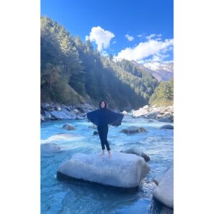 Rucha Inamdar Instagram - Some experiences can not be described in words..
One of those 🩵

#gratitude #peace #nature #natureatitsbest #harsil #uttarakhand #india #incredibleindia #morningstroll #unfiltered #instagramworthy #beauty #bliss