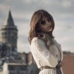Ruken Demirer Instagram - Bugün mümkün olduğunca evde olmak en iyisi 😬 İyi pazarlar #haveanicesunday 💫🤍