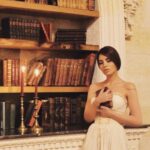 Ruken Demirer Instagram – “İnsan karşısındakini küçülttükçe kendisini iyi hisseder ve gururunu mümkün olan en yüksek noktalara taşır elbette. İşte bu kibir, tek kişilik mutluluk ziyafetinden öteye geçemez.”|| Those who show themselves better and be proud of themselves as they belittle the person in front of them are naturally carried to the highest possible points. This arrogance cannot go beyond a one-man happiness feast. #goodevening #haveaniceweek ✨🌸