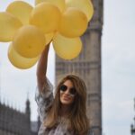 Ruken Demirer Instagram - Londra’ya gitmeden önce bir #tbt || A #tbt before going to London #rukenontheroad 🎈#goodmorning 🤍