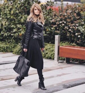Ruken Demirer Instagram - Bu hafta güzel umutlarla harika başlıyor💫 Herkese günaydınnn 🌸🤍||This week is starting off great with good hopes. Good morning everybody🌸