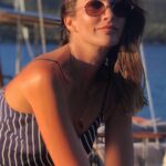 Ruken Demirer Instagram – Söylenecek o kadar çok şey var ki, özellikle geçirdiğim zorlu zamanlardan sonra hayatıma ışık olman ve olmaya devam etmen. İyi ki doğdun ve iyi ki benim kardeşimsin || There is so much to say that you have been and continue to be a light in my life, especially after the hard times I went through. Happy birthday and glad you are my sister 🙏🏼♥️😘 @rojdademirer__
