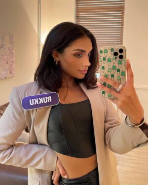 Rukku Nahar Instagram - Excited to be appearing on Celebrity Pointless!✨Took me a minute to get the hang of this game ngl 😅 but enjoyed playing for @savechildrenuk ❤️