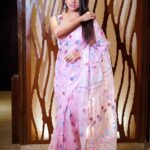 Runa Khan Instagram - 🌸🌸🌸 #runakhan @dustcoat_blouz @taqwausa