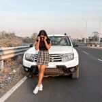 Rupali Wakode Instagram - Golden Hour 🌞 #rupaliwakode #sunset #mobilephotography #goldenhour