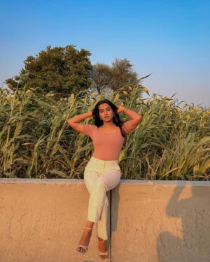 Rupali Wakode Instagram - Be a stiletto in a room full of flats🤓

#formalwear #style #outfitinspo #trendy #fasion #pune