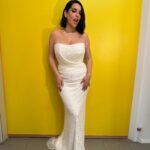 Ruth Lorenzo Instagram - Y de repente la vida te sorprende… 🤍 #benidormfest2024 👗: @loveisintheair_bridal @jennypackham @__pdepaola @stevemaddenesp por @antoinella