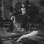 Ruth Lorenzo Instagram - I write songs and I sing them 🤍 Feliz, que tengáis una semana maravillosa. Os amo RL #music #musica #studiotime #workinprogress
