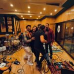Ruth Lorenzo Instagram - Aquí no paramos 🤍 #workinprogress #music #studiotime