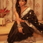 Rutuja Bagwe Instagram - 🖤 BLACK is my favourite colour🖤 saree @sootsparsh p.c @ashayrtulalwar MUA @riyapanchal.makeupartist jewellery @candies_collection Kudos to @sootsparsh for creating this stunning black saree! 🖤 It's not just incredibly comfortable, but versatile enough to grace any occasion. I love the fact that it supports weaving communities across India. Thank you for the elegance and social impact woven into this beautiful creation! [Mulberry Silk Saree, Katan Silk saree, sustainable fashion, handloom saree, handwoven saree, Varanasi saree, Varanasi] #MayaCollection #KatanSilkSaree #MulberrySilk #handloomsarees #handloomsilksarees #silksaree #saree #sareelove #sareeinspiration #SootSparsh #varanasi #varanasisaree #handmadejewellery #handmadefabricjewellery #handmadewithlove❤ #stylingsaree #stylingjewelry