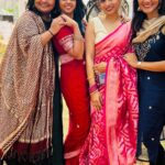 Rutuja Bagwe Instagram – Because we were HAPPY 😃😃 
लाडक्या मित्राच्या लग्नाचा आनंद 😬❤️

v.c आमची @esha__dey 😘

#dance #réel #reelitfeelit #reelsinstagram #happy #dhol #happy #bettertogether #bff #thisisus #friends #rutujabagwe